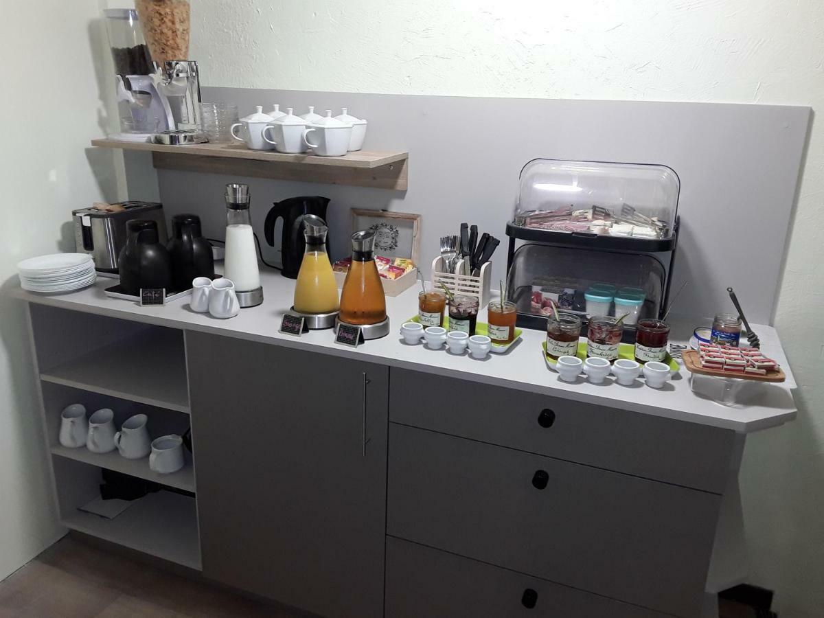 杜维亚都可酒店 塔拉斯孔 外观 照片